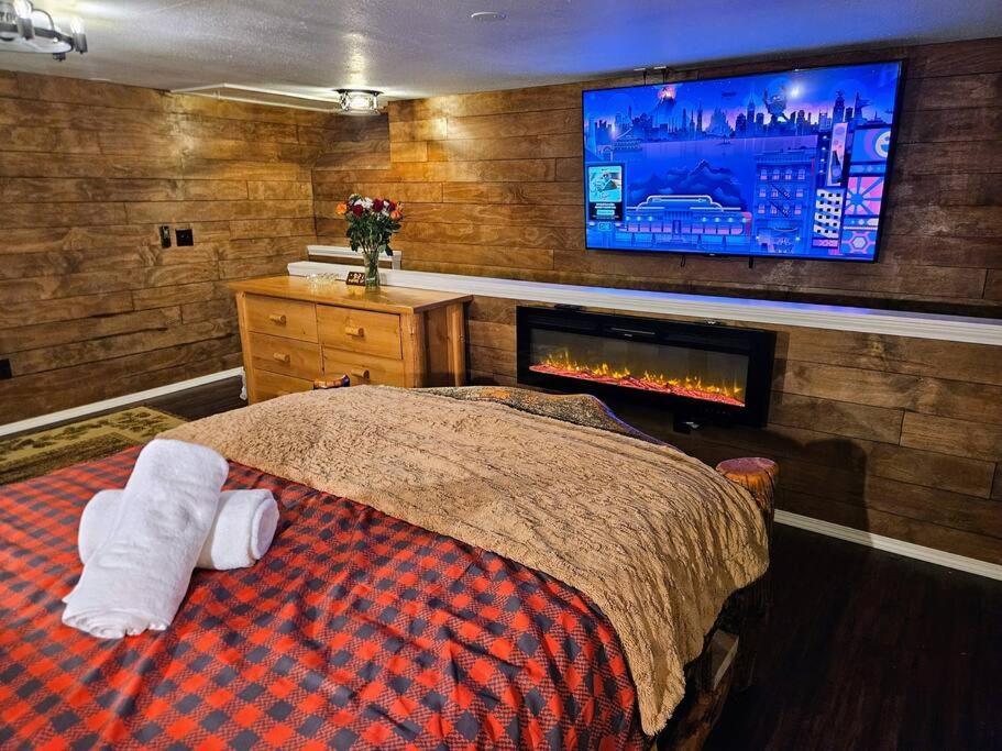 Private Cabin- Breakfast - Double Tub - 75In Tv - Sup - Washer Dryer - Bbq West Point Екстериор снимка