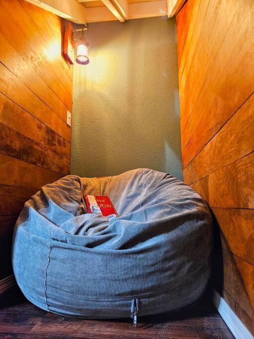 Private Cabin- Breakfast - Double Tub - 75In Tv - Sup - Washer Dryer - Bbq West Point Екстериор снимка