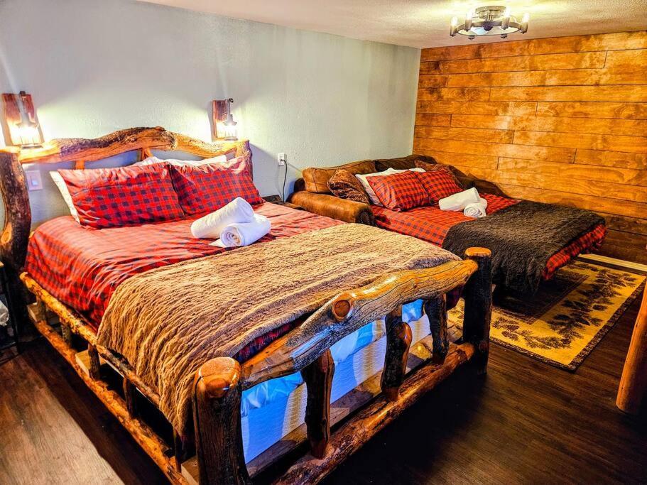 Private Cabin- Breakfast - Double Tub - 75In Tv - Sup - Washer Dryer - Bbq West Point Екстериор снимка
